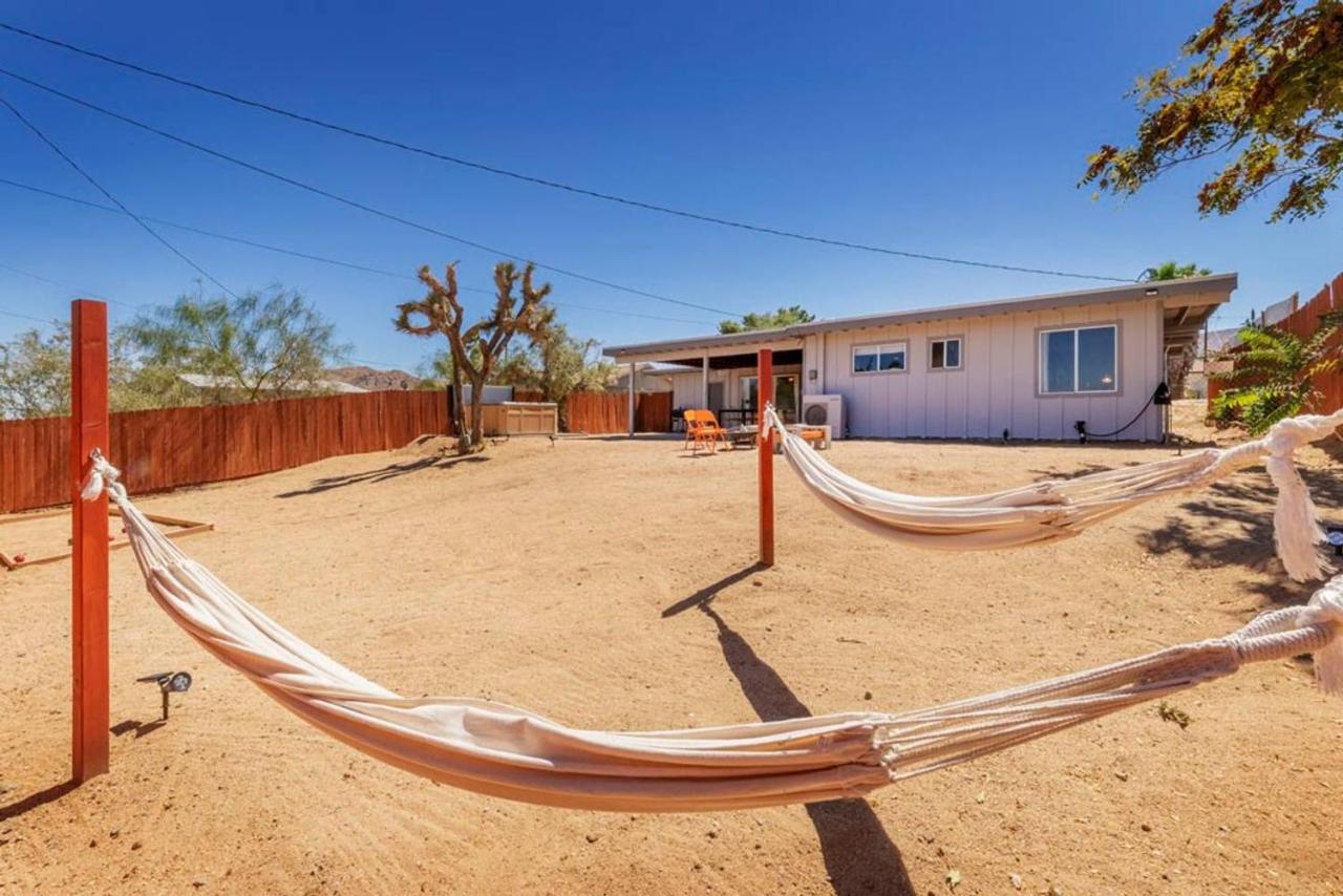 Made In The Shade - Central, Hot Tub, Ac, Sleeps 8 Villa Joshua Tree Luaran gambar